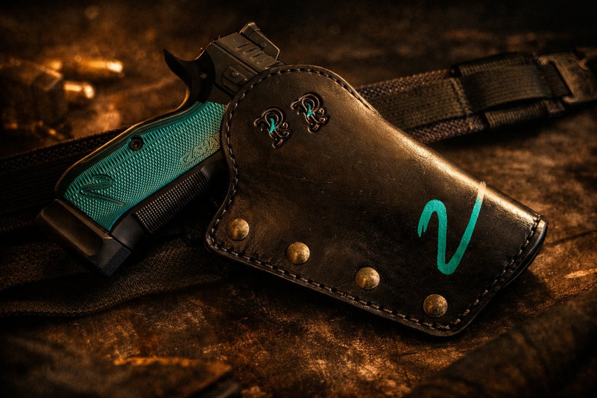 Plain holster