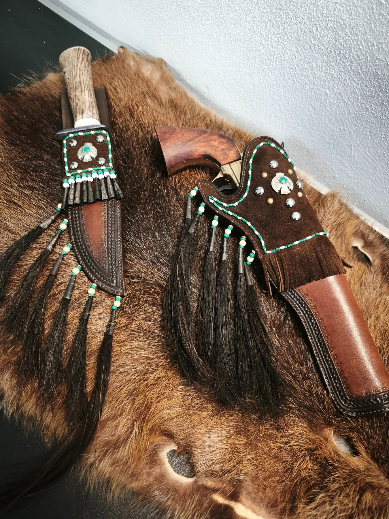 Western themed Bowie knife sheath made as a coordinated leather set