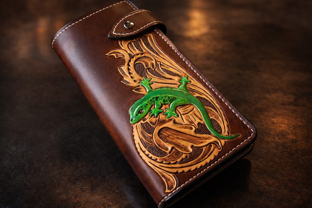 Wallet with personal motif